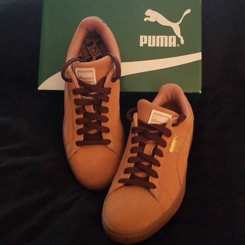 Wheat Puma Suede Classics! 5.5Y/7Women SALE! - Picture 1 of 7
